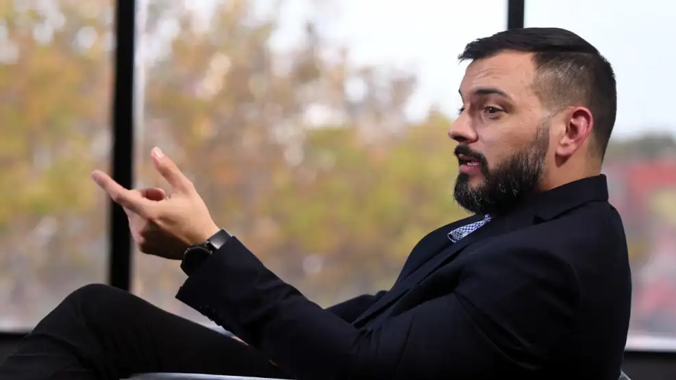 Álvarez Agis y el riesgo del 'dólar planchado': ¿repetir Chile?