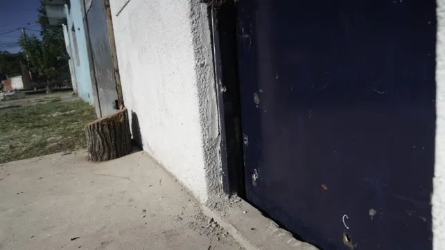 Balean una casa en la zona sur de Rosario y dejan nota vinculada al crimen del bebé