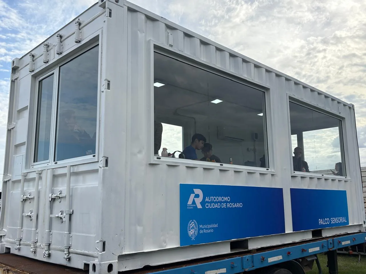 El autódromo de Rosario abrió el primer palco sensorial de Santa Fe