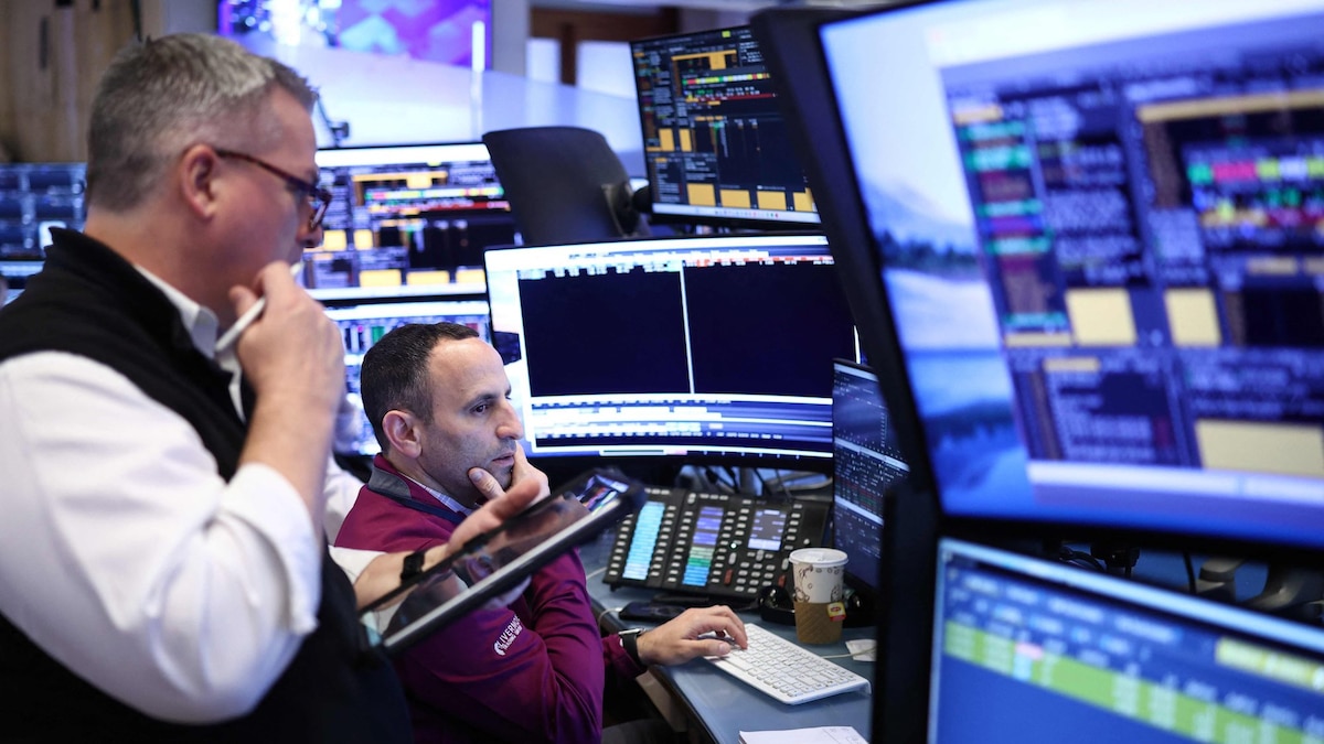 El crudo supera los 100 dólares tras el fracaso negociador y el bloqueo en Ormuz