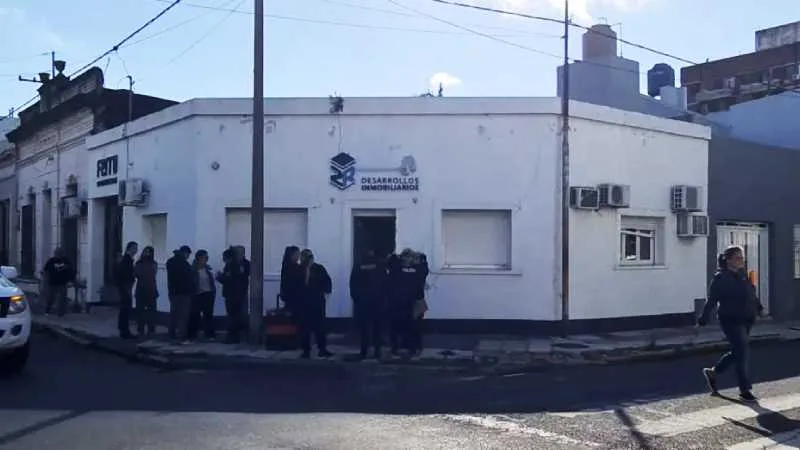 Escruchantes roban dinero y equipos en una empresa del barrio Sur de Santa Fe