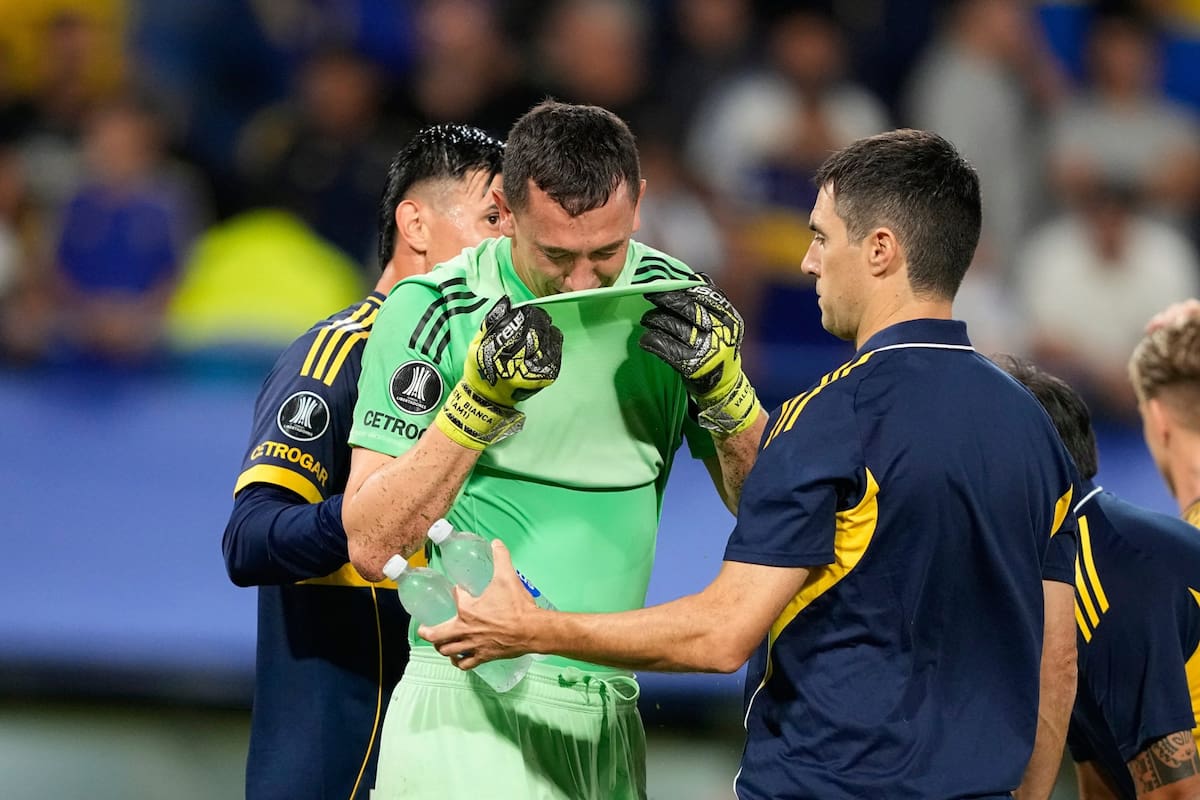 Marchesin se lesiona en la Bombonera y se abre la duda por el clásico