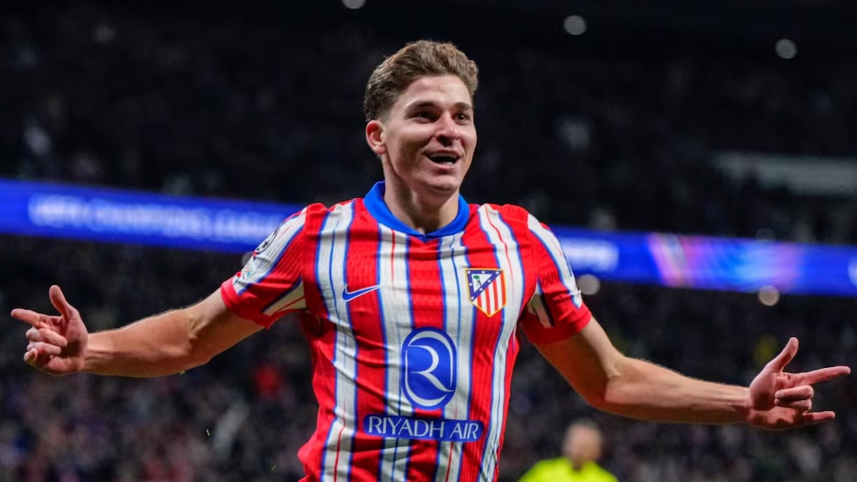 Marvel le regaló a Julián Álvarez un retrato que lo pinta como Spider-Man