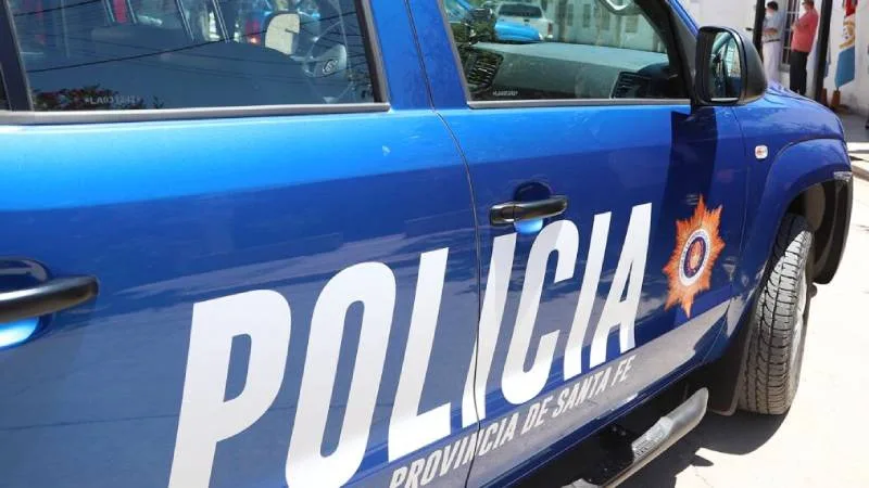 Mujer policía baleada en su casa de Villa Gobernador Gálvez