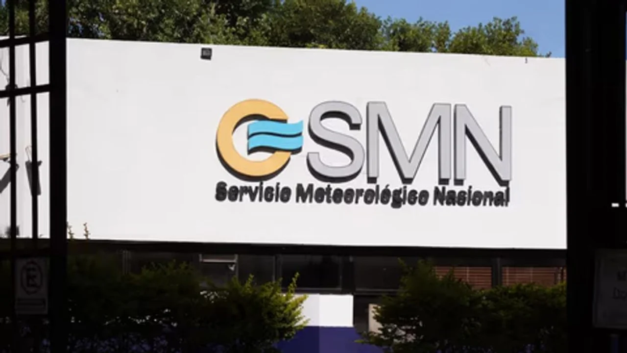 Paro y "apagón informativo" en el Servicio Meteorológico por 140 despidos