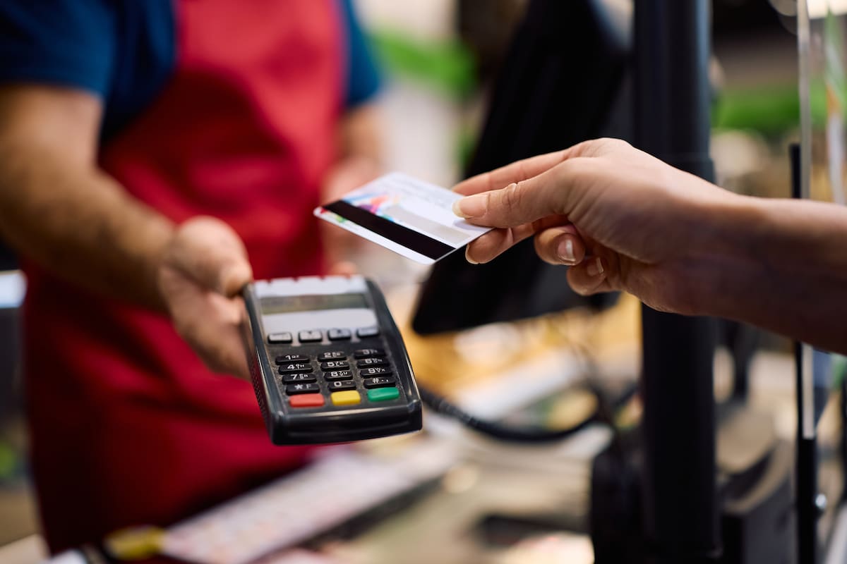 Tres rondas de descuentos privados intentan reactivar ventas en mayo