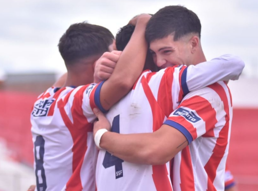 Unión ganó el clásico de reserva 3-1 y se reposicionó en el Apertura Proyección