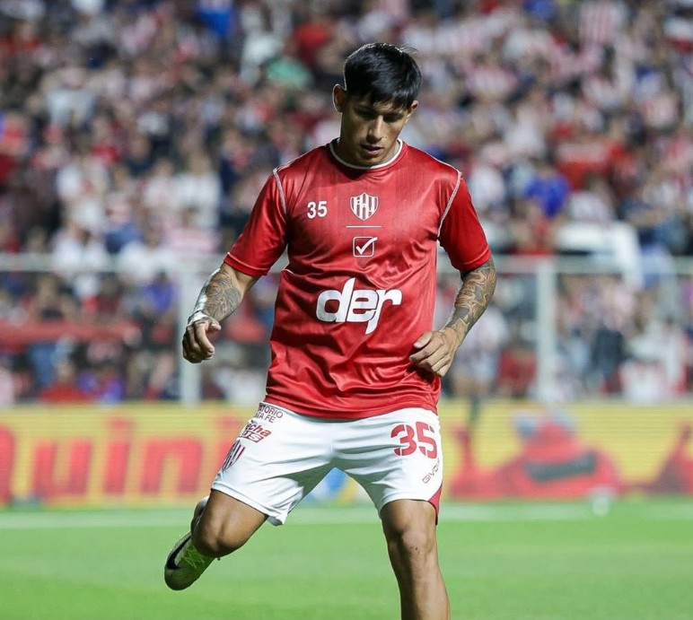 Unión monitorea a Vargas: riesgo de perderlo para el duelo con Boca